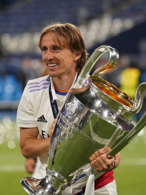 纸片人射击卡拉彼丘迎来首个周年，清凉夏日海量福利不玩不行