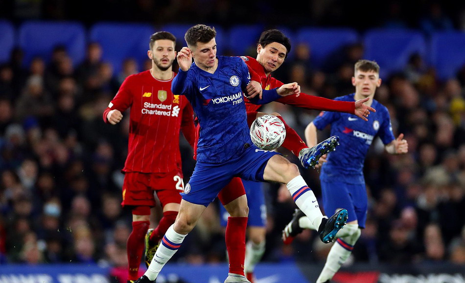 曼联2-2埃弗顿，B费点射+助攻，芒特破门，海文自摆乌龙