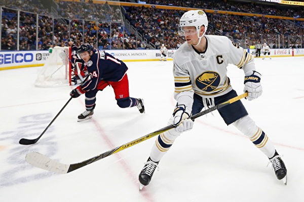 血赚！太阳交易杜兰特做梦都笑醒 狄龙高光格林将归队 火箭亏麻了